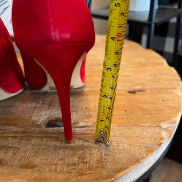 X2B Sexy Red Heels size 10 - Picture 4 of 7